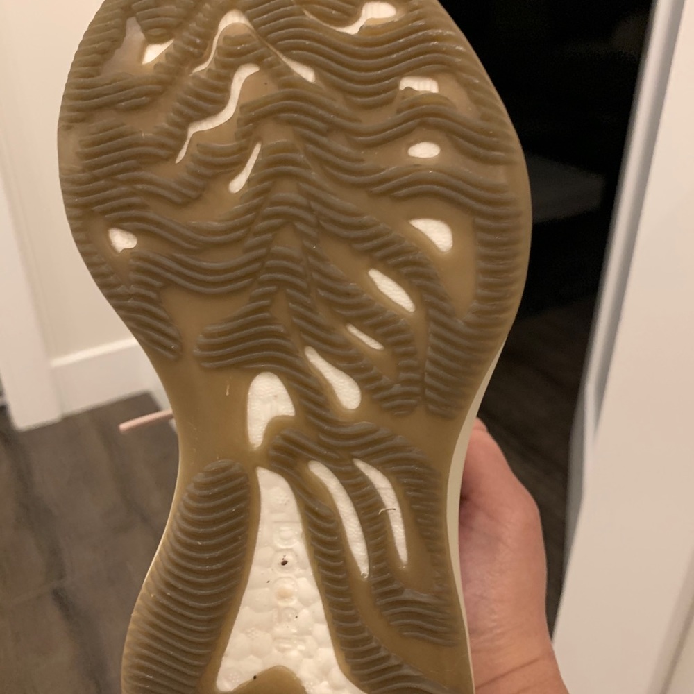 Yeezy 380 Mist - Picture 3 of 5